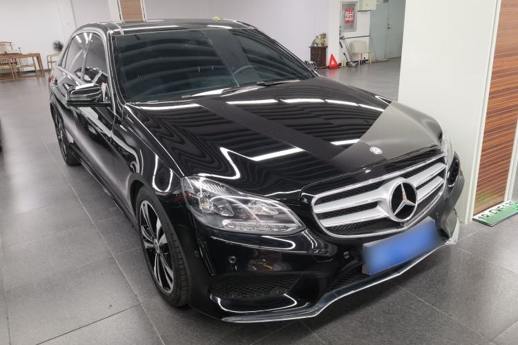 Used Mercedes-Benz E-Class 2015 Restyled E 260 L Sport Edition Front Right 45 Deg