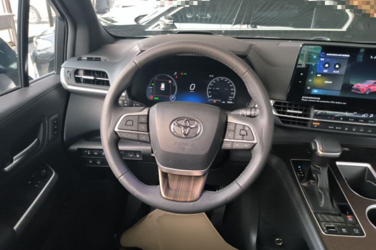 Used Toyota Granvia 2024 2.5L Hybrid Prestige PLUS Edition