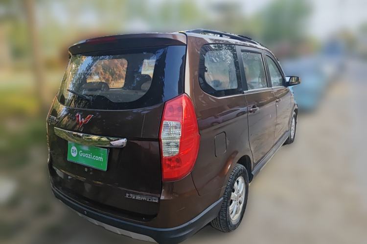 Used Wuling Hongguang 2014 1.2L S Comfort Model China IV
