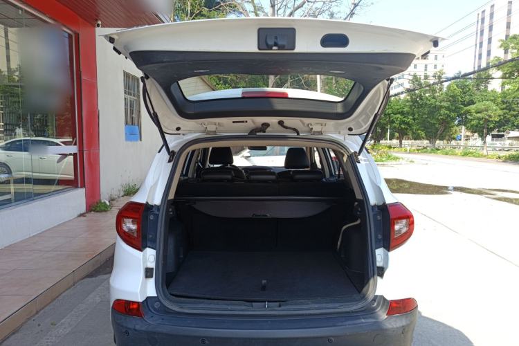 Used BYD Song 2016 GaiShi Edition 1.5TI Manual Elite Model Trunk