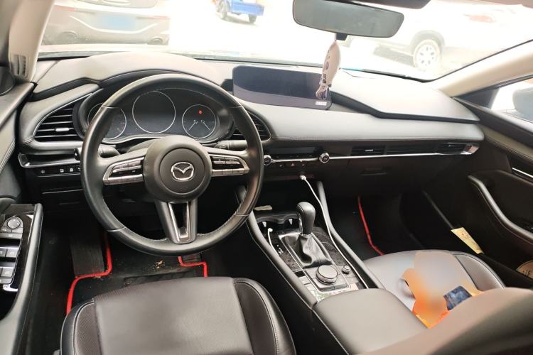Used Mazda 3 Axela 2020 2.0L Automatic Zhiya Edition Center Console