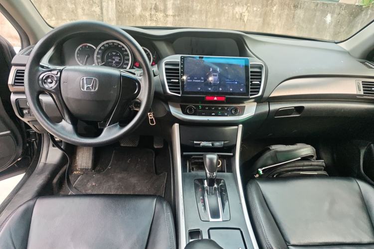 Used Honda Accord 2015 2.0L LX Comfort Edition
