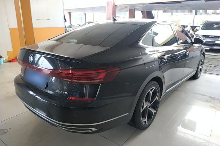 Used Volkswagen Passat 2024 380TSI Starry Dragon Edition
