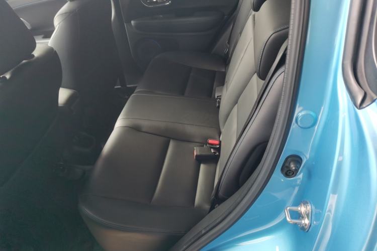 Used Everus VE-1 2020 Luxury Edition Left Rear Seat