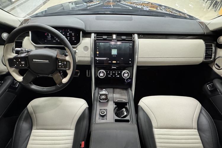 Used Land Rover Discovery 2021 360 PS R-Dynamic SE
