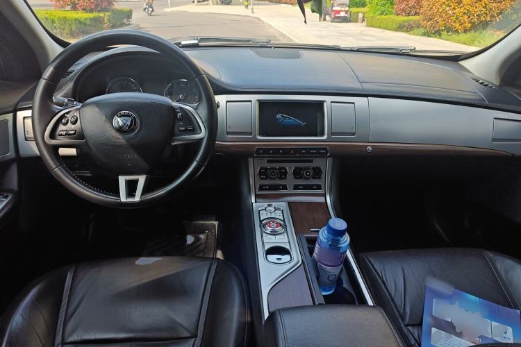 Used Jaguar XF 2014 XF 2.0T Prestige Edition
