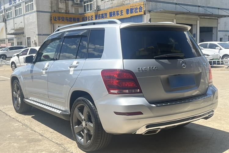 Used Mercedes-Benz GLK-Class 2013 GLK 300 4MATIC Dynamic Sunroof Model Exterior 9