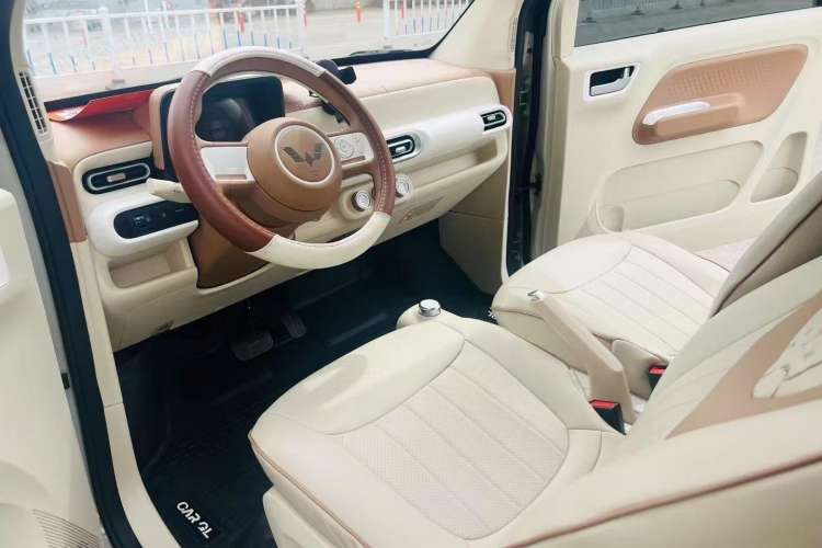 Used Wuling Hongguang MINIEV 2024 3rd Generation 215km Youth Edition