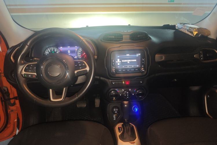 Used Jeep Renegade 2016 2.0L Automatic Four-Wheel Drive 75th Anniversary Tribute Edition Center Console