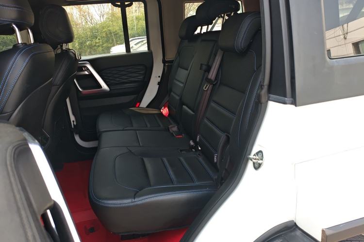 Used BAIC Off-Road BJ40 2019 2.3T Automatic Four-Wheel Drive Urban Hunter Edition Premium Model China VI Emission Standard