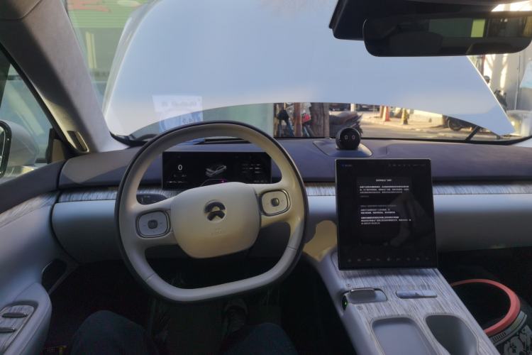 Used Nio ET7 2022 100kWh First Edition Steering Wheel