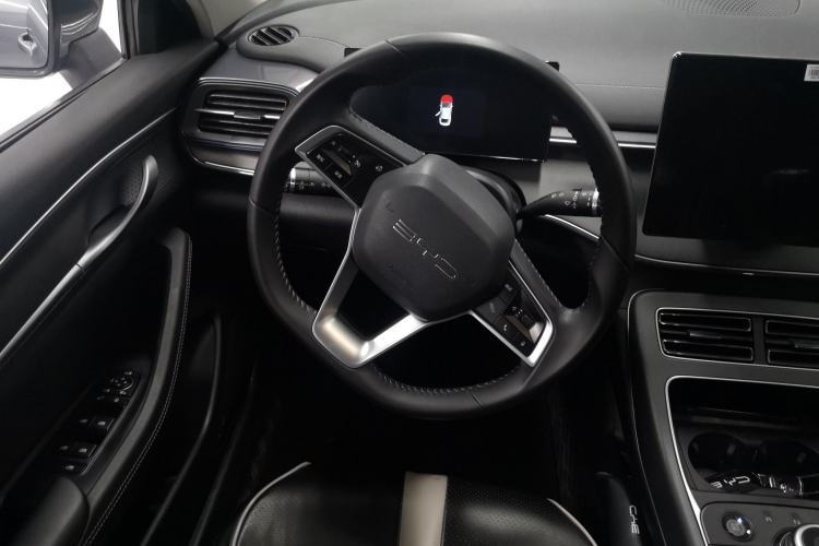 Used BYD Destroyer 05 2023 Champion Edition DM-i 120KM Prestige Model Steering Wheel