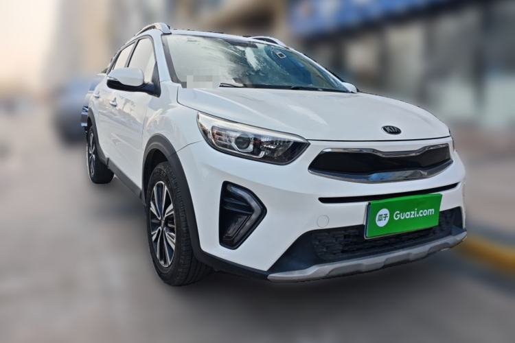 Used Kia kx1 Stonic 2019 1.4L Automatic Fun Edition China VI Front Right 45 Deg