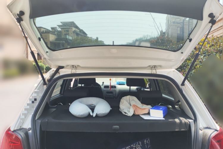 Used Volkswagen Polo 2016 1.6L Automatic Comfort Model Trunk