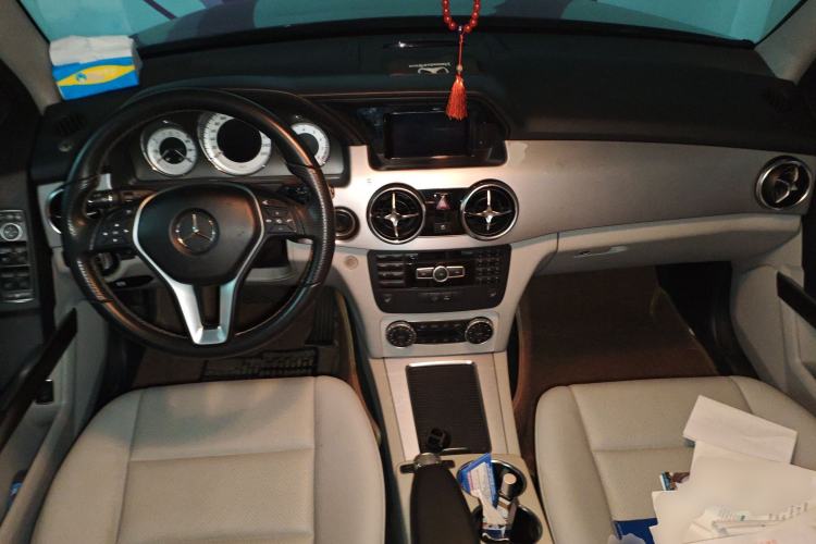 Used Mercedes-Benz GLK-Class 2013 GLK 300 4MATIC Dynamic Sunroof Model