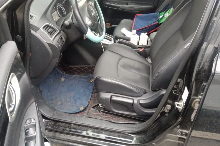 Used Nissan Sylphy 2016 1.6 XL CVT Luxury Edition Left Front Seat