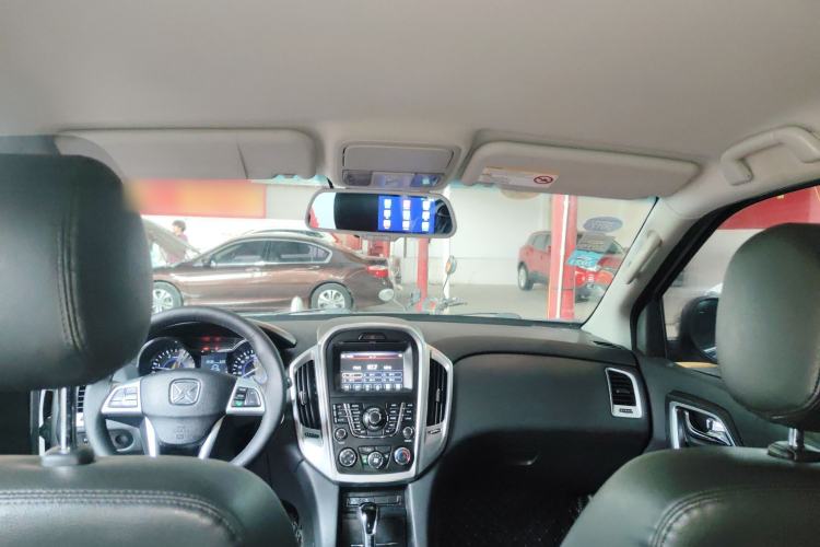 Used JMC Yusheng S350 2013 2.4T Automatic 2WD Diesel Luxury Edition 5 Seats