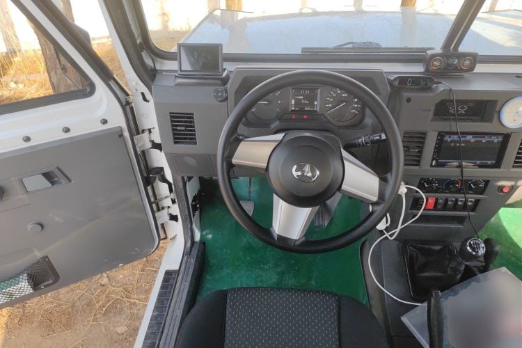 Used BAW Warrior 2021 2.4T Three-Door Four-Wheel Drive Short Wheelbase Gasoline Version China VI Emission Standard Steering Wheel