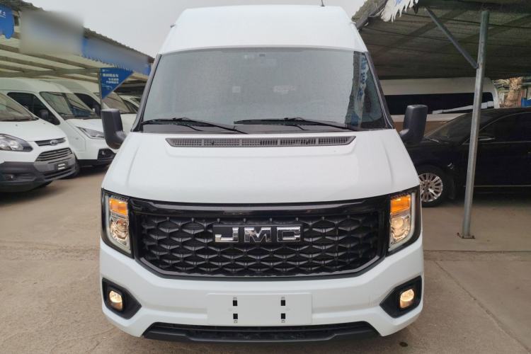 Used JMC Fushun 2025 2.0T 6MT Diesel Mid-Roof Mid-Height Commercial Multi-Purpose 7-Seater Passenger Vehicle
