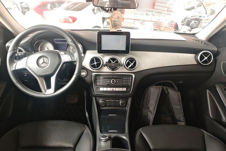 Used Mercedes-Benz GLA 2016 GLA 200 Fashion Model
