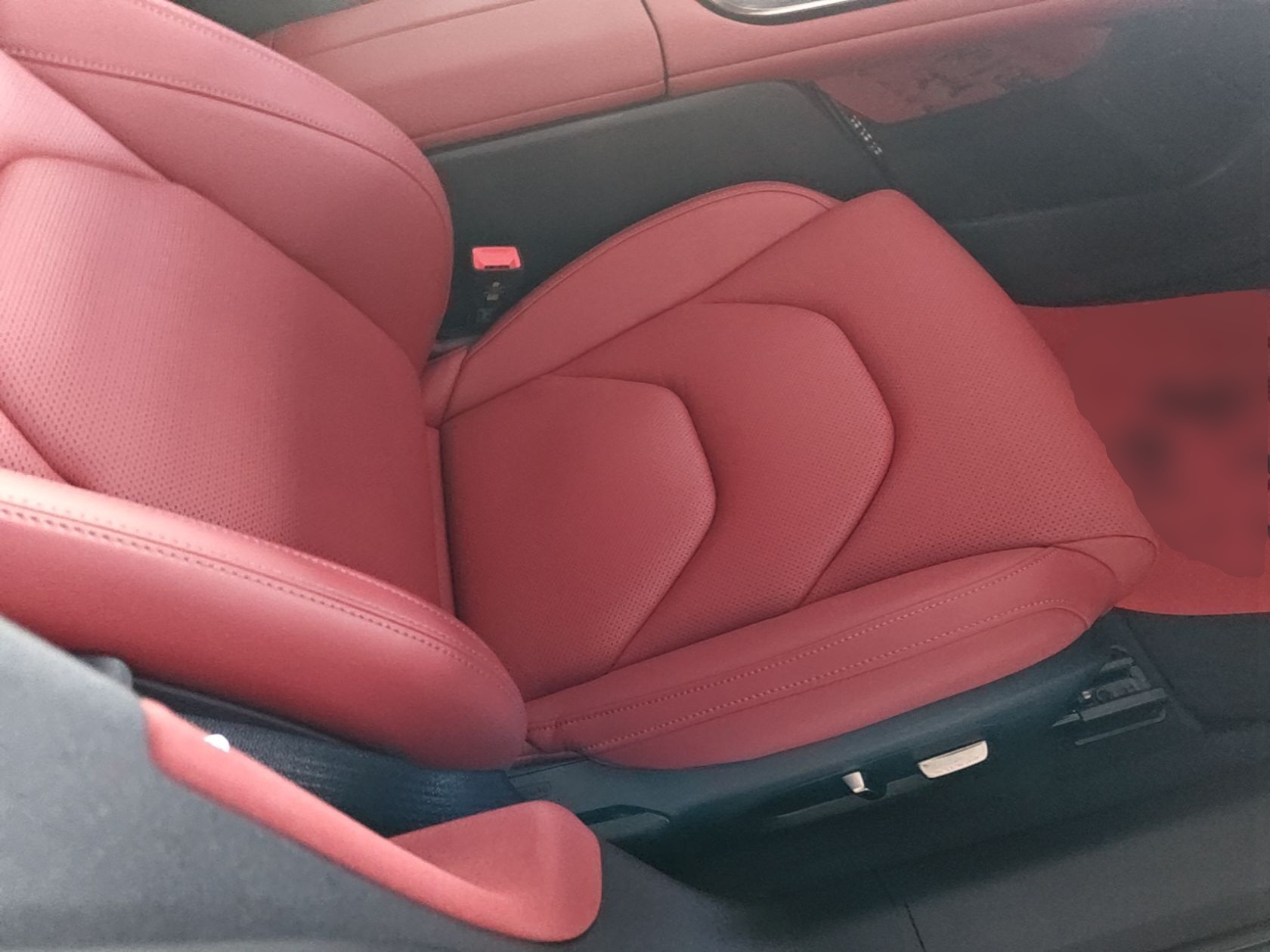 Xiaomi Auto SU7 2024 Rear-Drive Ultra-Long Range Advanced Pro-Level Intelligent Driving Version — снимка 19