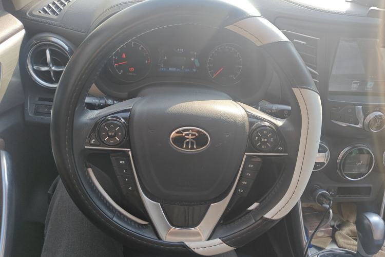 Used BYD Song 2016 GaiShi Edition 1.5TID Automatic Elite Model