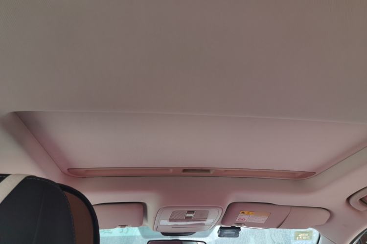 Used Roewe i5 2019 1.5L Automatic 4G Connected Langyue Edition Headliner