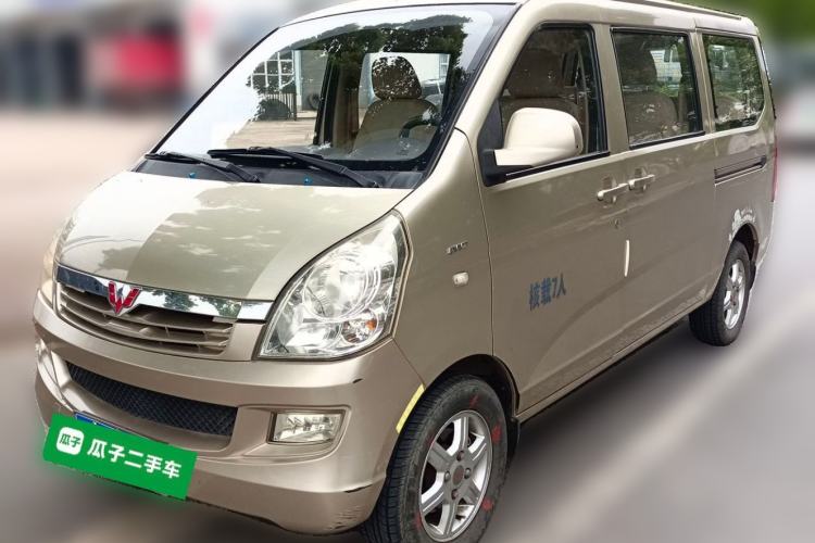 Used Wuling Rongguang 2014 1.5L S Standard Version