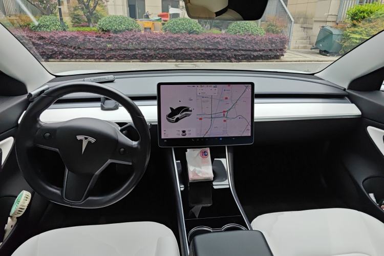 Used Tesla Model 3 2019 Long-Range Rear-Wheel-Drive Version Center Console