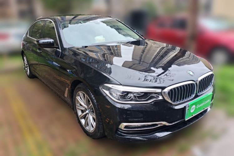 Used BMW 5 Series New Energy 2018 530Le Luxury Package Front Right 45 Deg