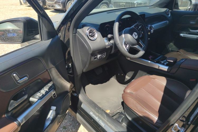 Used Mercedes-Benz GLB 2022 GLB 200 Dynamic Edition Driver Seat