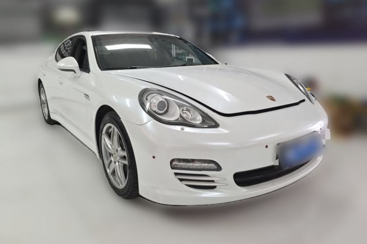 Used Porsche Panamera 2010 Panamera 4 3.6L Front Right 45 Deg