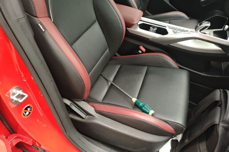 Used Geely Auto Coolray 2019 Sport Model 260T DCT Battle China V Standard
