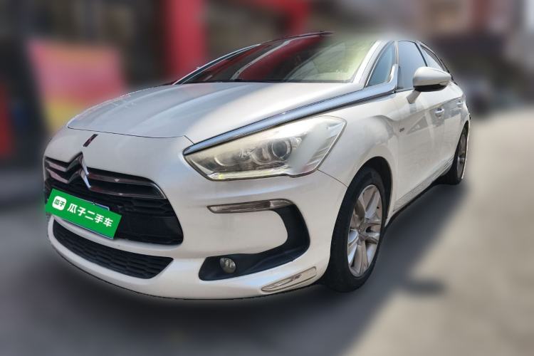 Used DS 5 2014 1.6T Luxury Edition THP160