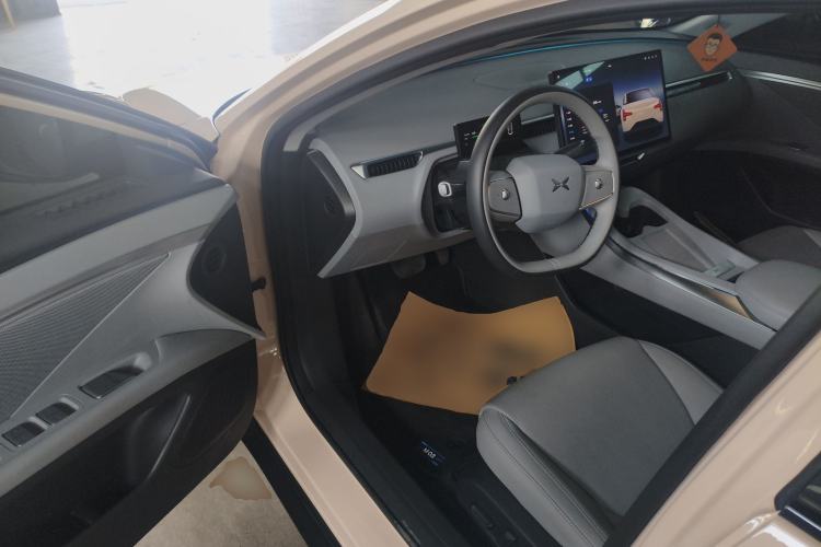 Used XPeng MONA M03 2024 620 with Ultra-Long Range Driver Seat