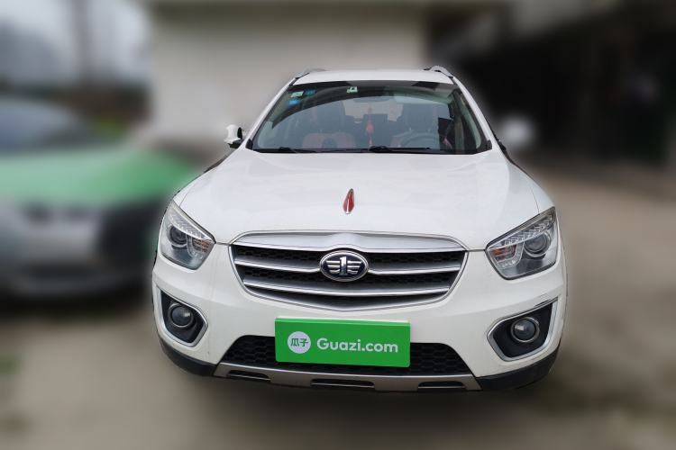 Used Bestune X80 2013 2.0L manual base trim