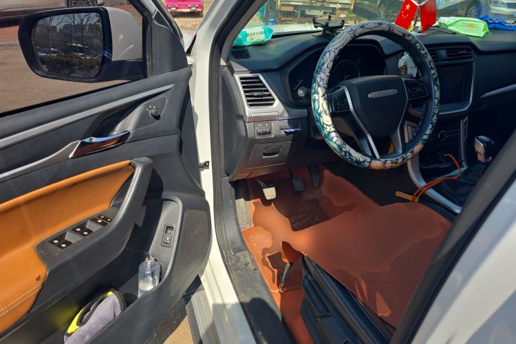 Used SAIC MAXUS T70 2021 2.0T Diesel Manual 4x4 Elite Edition with Long Bed and High Ground Clearance