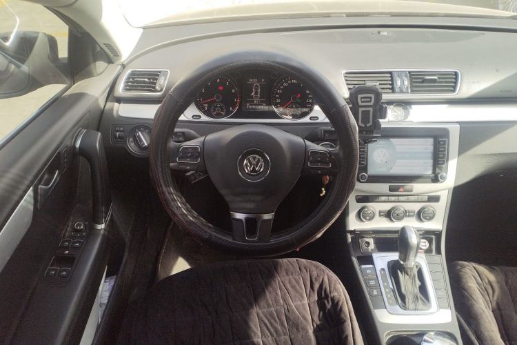 Used Volkswagen Magotan 2015 1.8TSI Advanced Model Steering Wheel