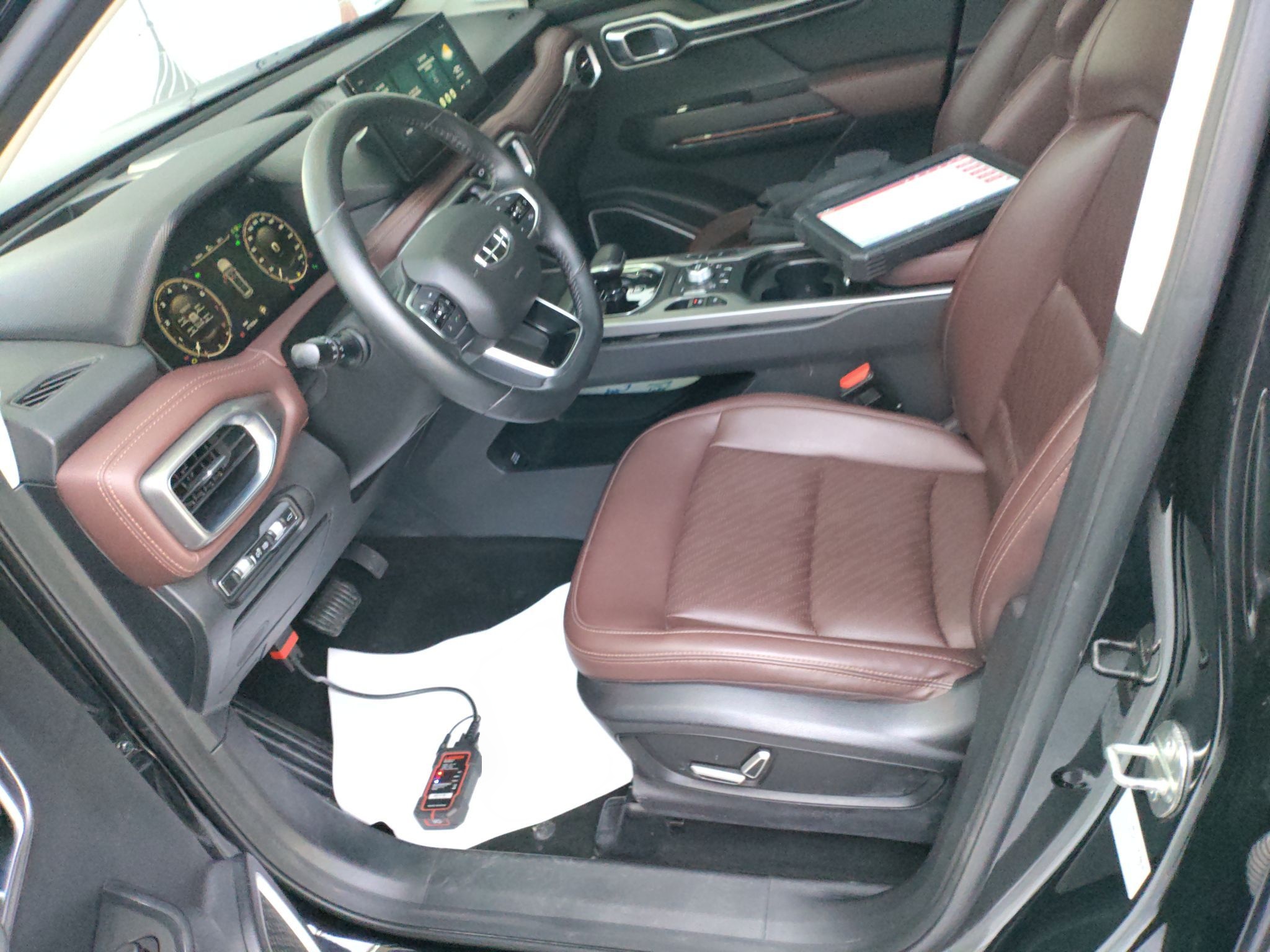 Переднее сиденье в автомобиле