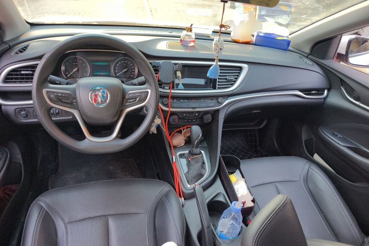 Used Buick GT 2021 Revised Version Flagship 1.5L Automatic Elite Edition Center Console