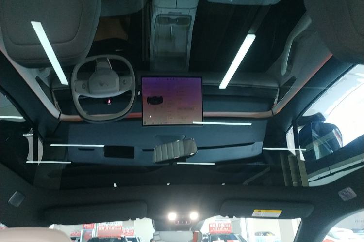 Used ONVO L60 2024 60 kWh Rear-Drive Version