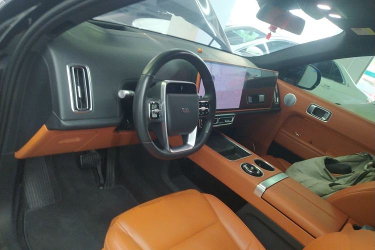 Used Li Auto L8 2023 Pro Model
