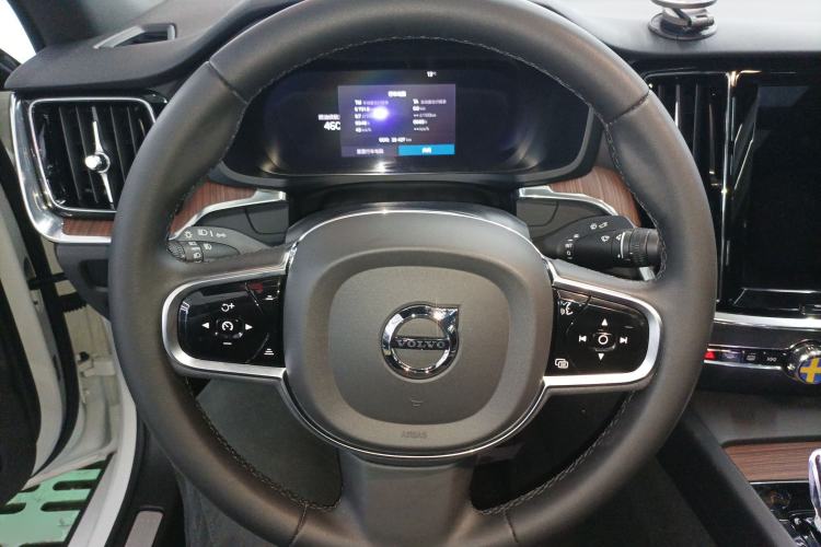 Used Volvo S60 2024 B4 Zhiyuan Luxury Edition