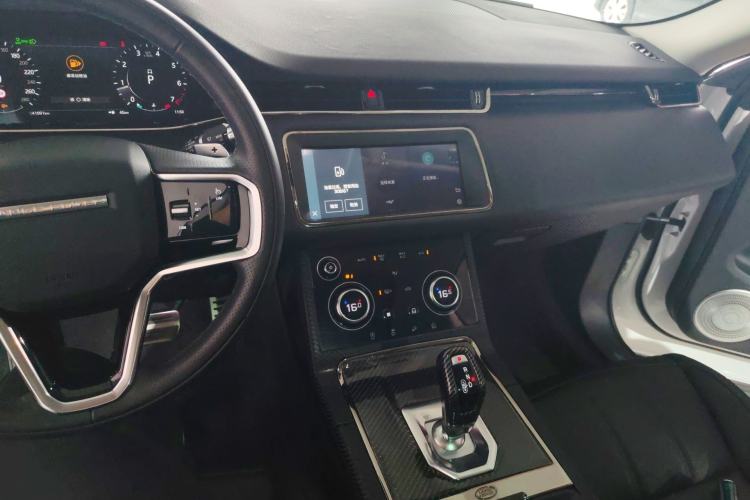 Used Land Rover Range Evoque 2021 Range Rover Evoque 200 PS R-Dynamic Standard Elite Edition Center Console