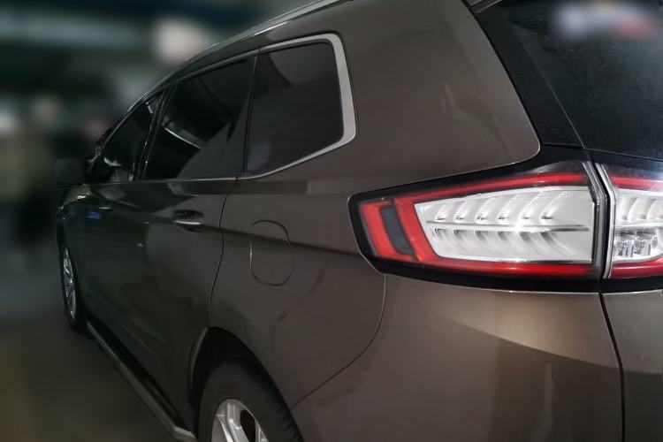 Used Ford Edge 2016 EcoBoost 245 Four-Wheel Drive Titanium Edition 7-Seater
