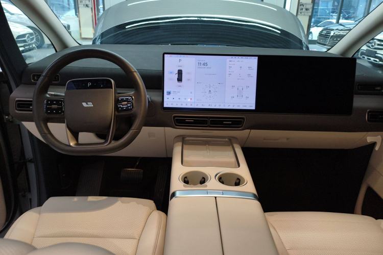 Used Li Auto MEGA 2024 Ultra Model
