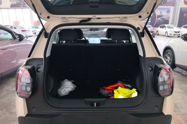 Used AION UT 2025 330 Starlight Edition
