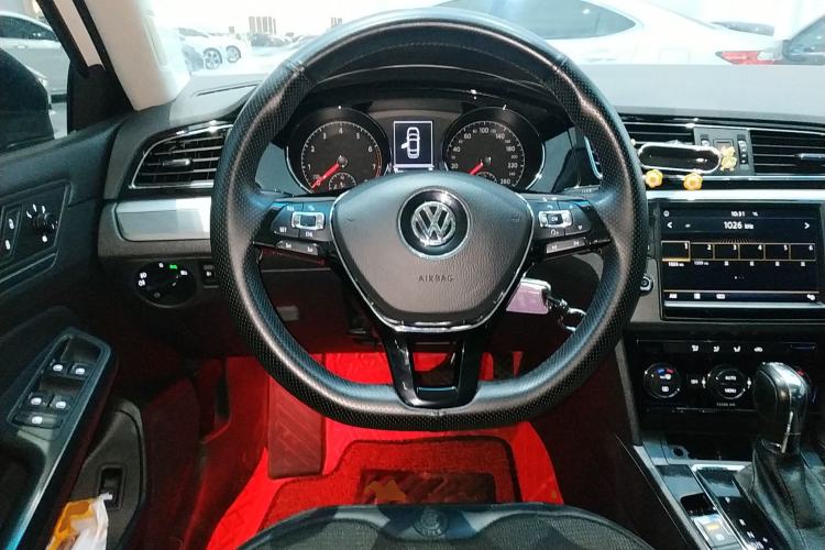 Used Volkswagen Lamando 2018 280TSI DSG Comfort Edition
