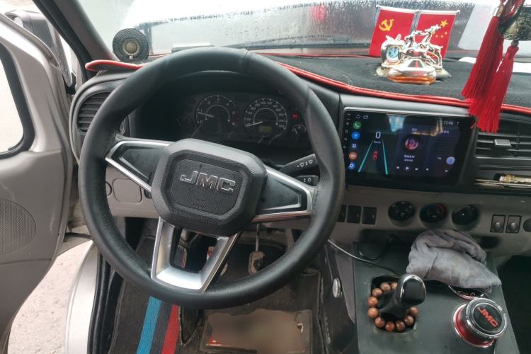 Used JMC Transit 2017 2.8T Commercial Version Short Wheelbase Low-Roof 6/7/8-Seater JX493 Steering Wheel