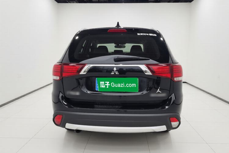 Used Mitsubishi Outlander 2018 2.0L Two-Wheel Drive Glory Edition 5 Seats